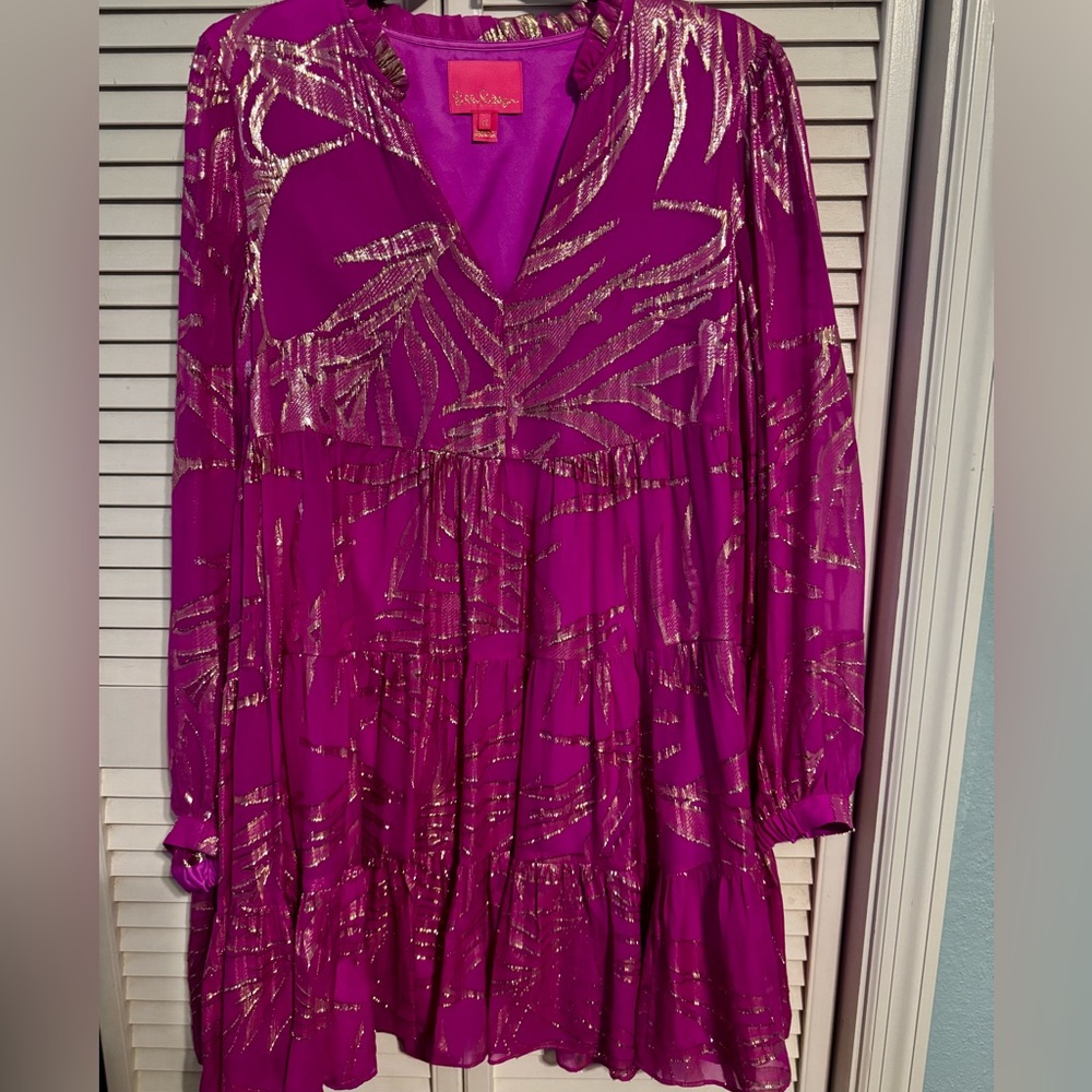 Elegant Pink and Gold Women's Dress